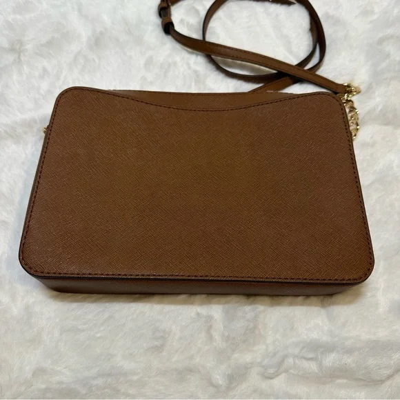 NWT Michael Kors Jet Set Large Saffiano Leather Crossbody Bag - Picture 4 of 8